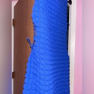 brand New Akira Poster Girl Dress
Cobalt blue 
Tie up , midi length 
Size: L